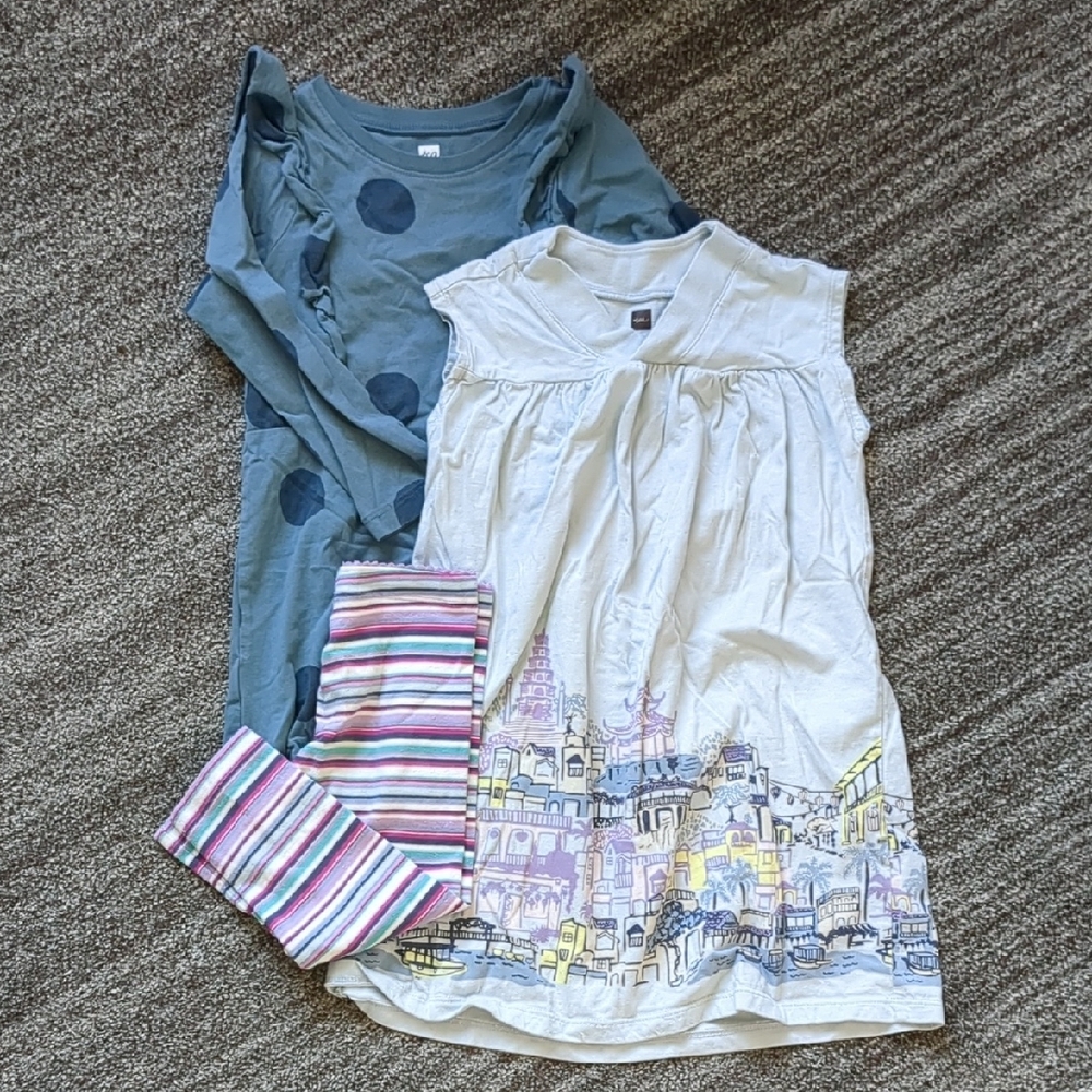 Tea Collection 4T Bundle (2 Dresses, 1 Pair Capri Leggings)